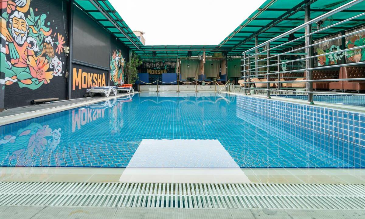 Swimming Pool Orchid Vue Hotel Dubai Swimming Pool Orchid Vue Hotel Dubai